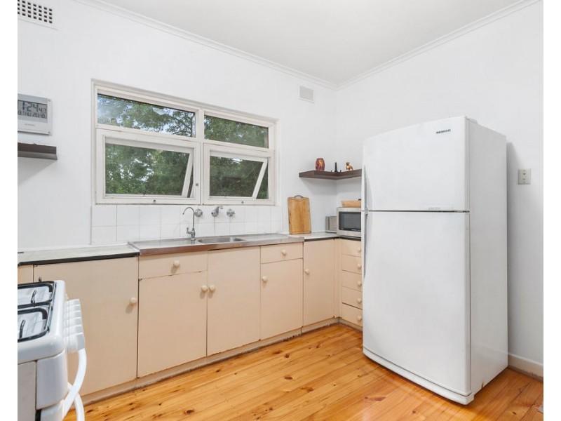 18 Hobart Crescent, Banksia Park SA 5091