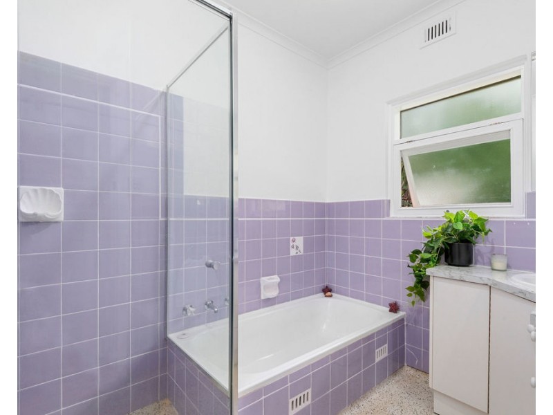 18 Hobart Crescent, Banksia Park SA 5091