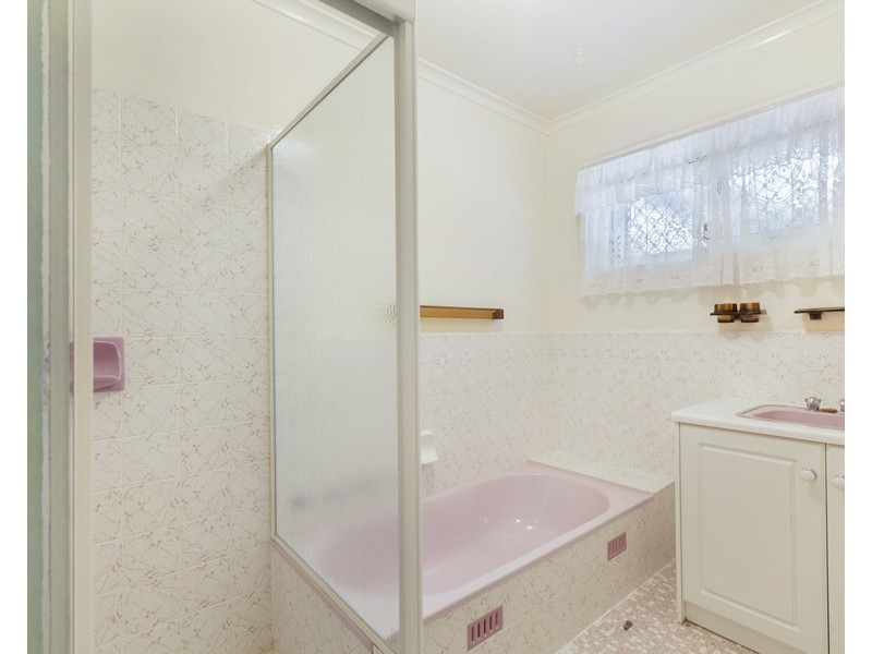 24 Kincumber Drive, Redwood Park SA 5097