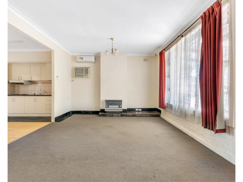 5 Whiting Road, St Agnes SA 5097