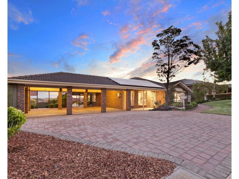 4 Nella Dan Court, Greenwith SA 5125