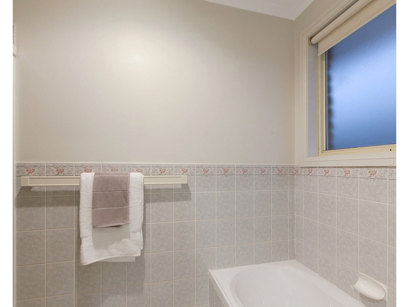 4 Nella Dan Court, Greenwith SA 5125