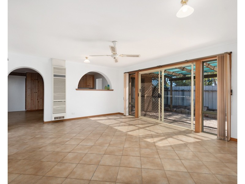 21 Currawong Crescent, Modbury Heights SA 5092