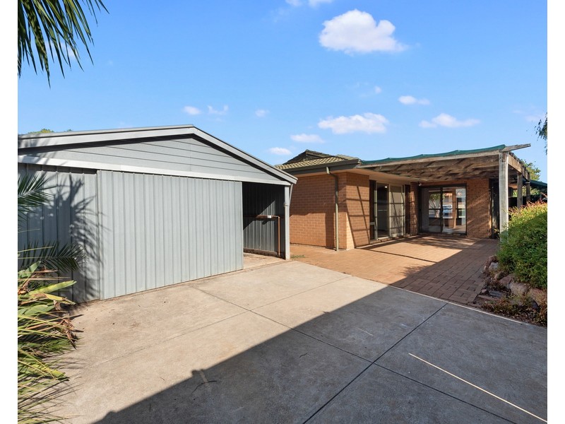 21 Currawong Crescent, Modbury Heights SA 5092