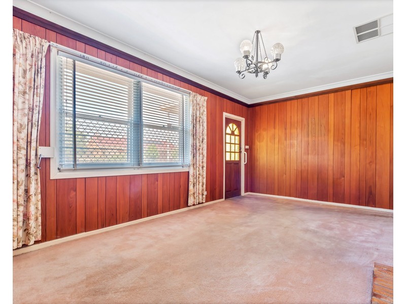 12 Poulshot Cr, Elizabeth Vale SA 5112