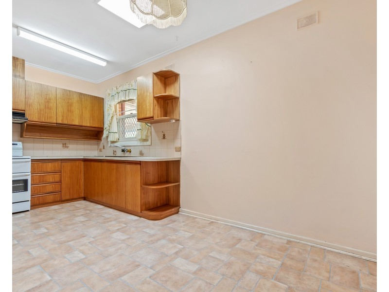 12 Poulshot Cr, Elizabeth Vale SA 5112