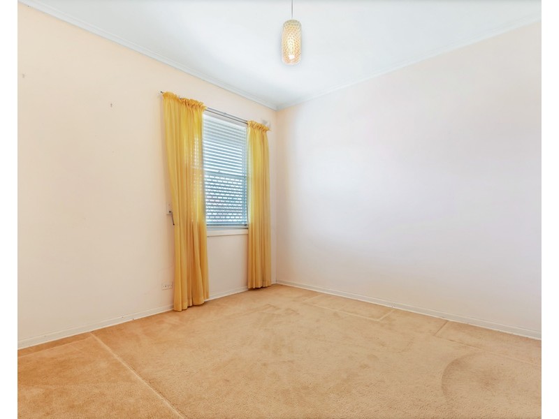 12 Poulshot Cr, Elizabeth Vale SA 5112