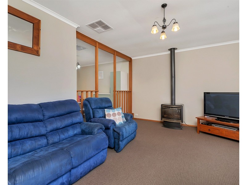 9 Pelsaert Avenue, Fairview Park SA 5126