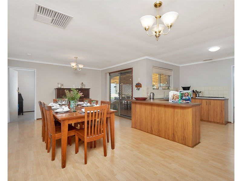 9 Pelsaert Avenue, Fairview Park SA 5126