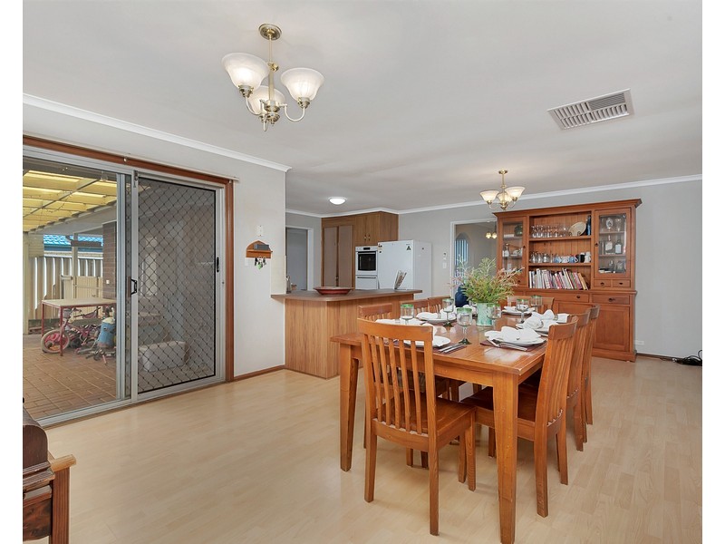 9 Pelsaert Avenue, Fairview Park SA 5126