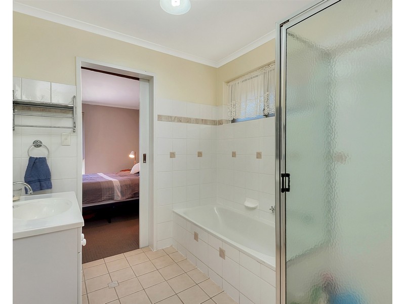 9 Pelsaert Avenue, Fairview Park SA 5126