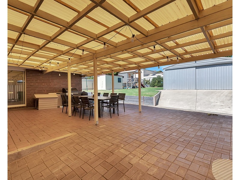 9 Pelsaert Avenue, Fairview Park SA 5126