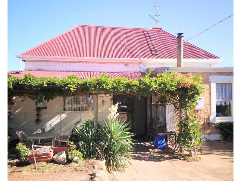 44 Anzac Avenue, Swan Reach SA 5354