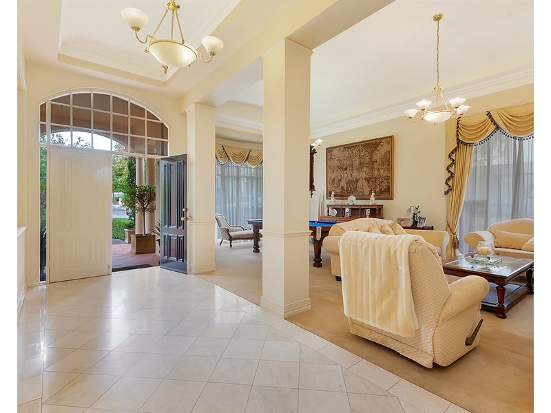 2 Stoneleigh Rd, Golden Grove SA 5125