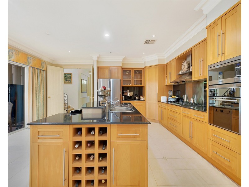 2 Stoneleigh Rd, Golden Grove SA 5125