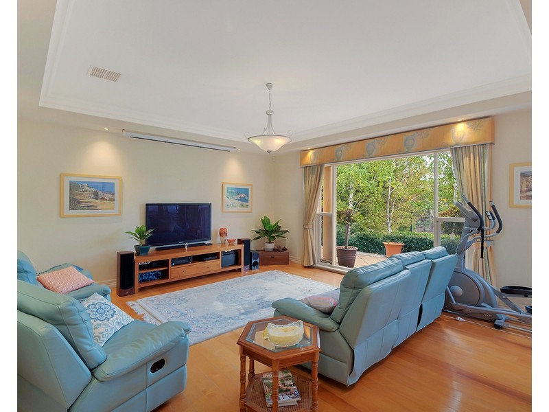 2 Stoneleigh Rd, Golden Grove SA 5125