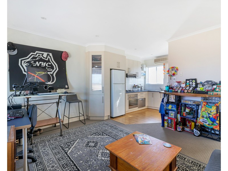 8/205 Lady Gowrie Drive, Largs Bay SA 5016