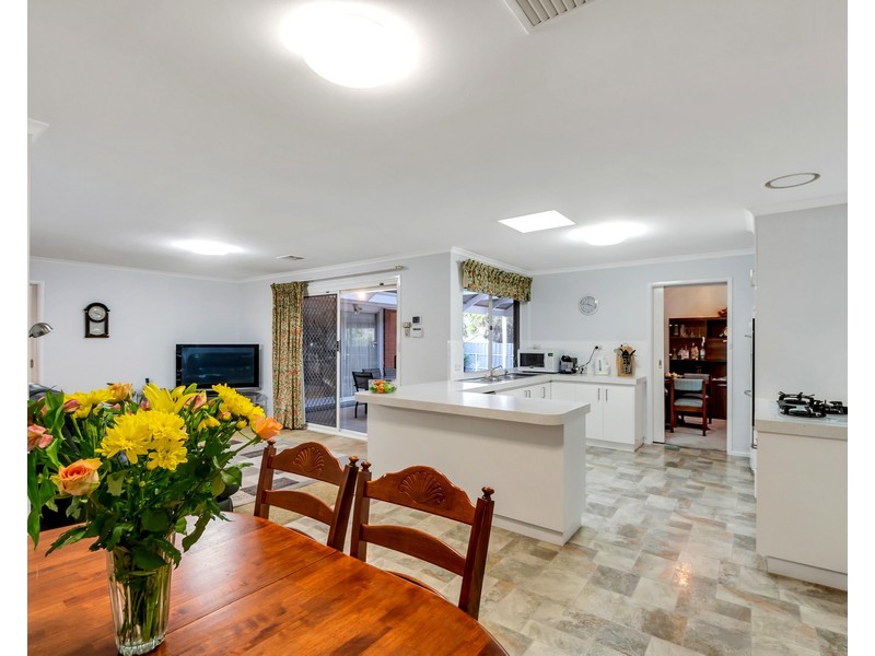 9 Neuville Court, Wynn Vale SA 5127