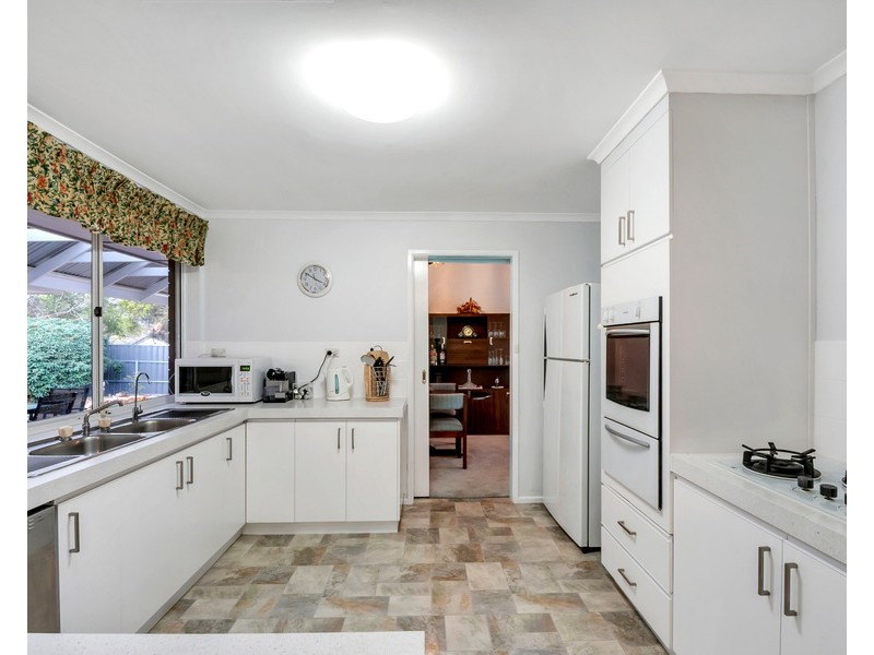 9 Neuville Court, Wynn Vale SA 5127