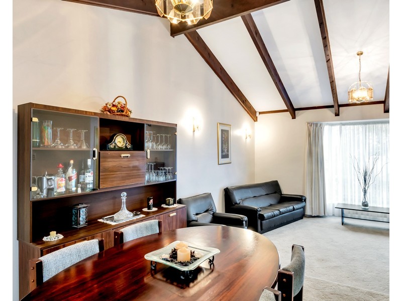 9 Neuville Court, Wynn Vale SA 5127