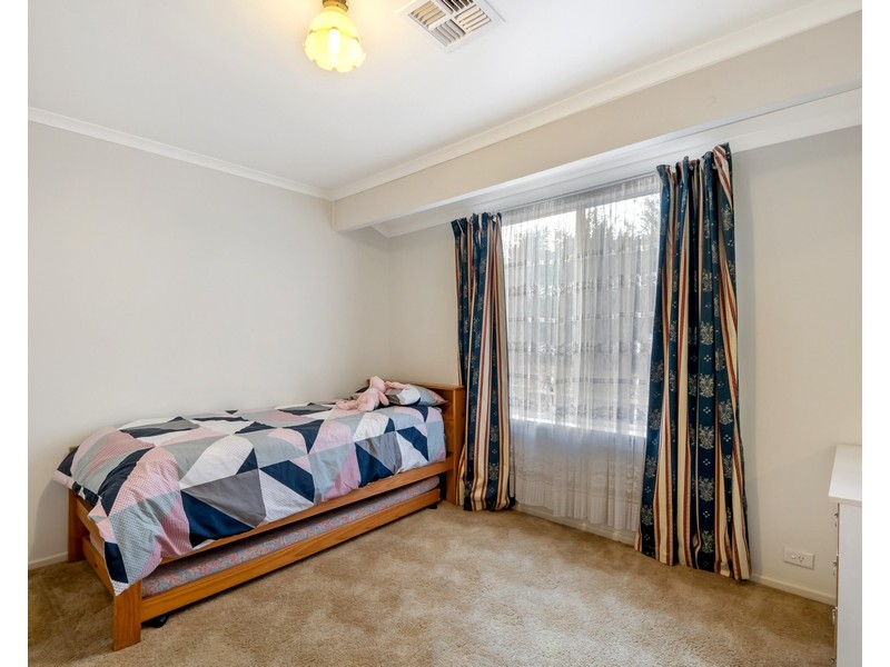 9 Neuville Court, Wynn Vale SA 5127