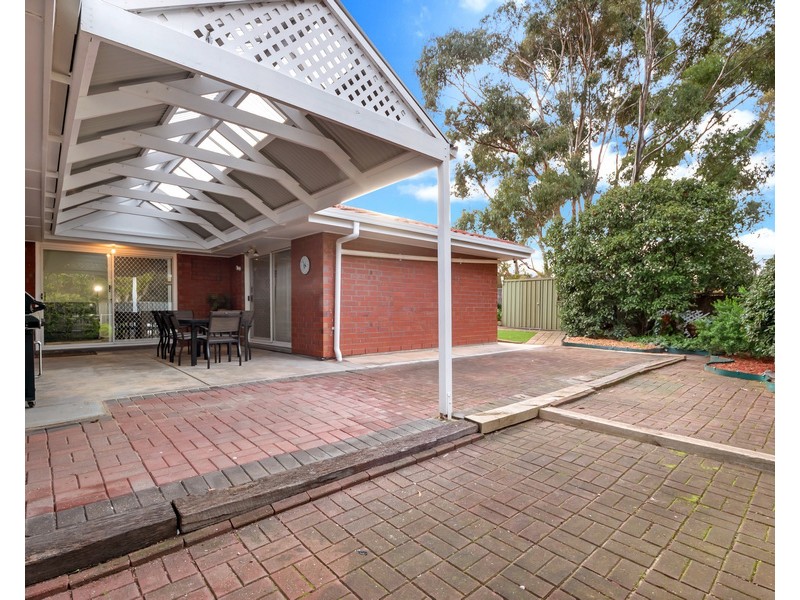 9 Neuville Court, Wynn Vale SA 5127