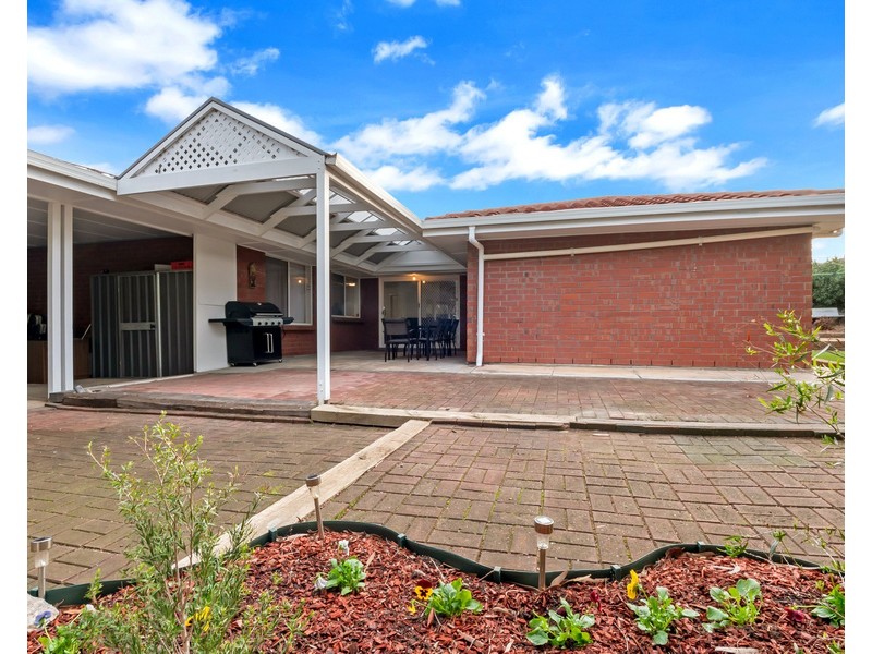 9 Neuville Court, Wynn Vale SA 5127