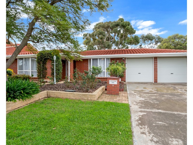 9 Neuville Court, Wynn Vale SA 5127