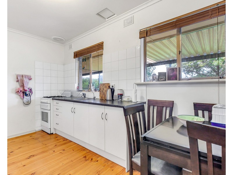 15 Oklahoma Ave, Para Vista SA 5093