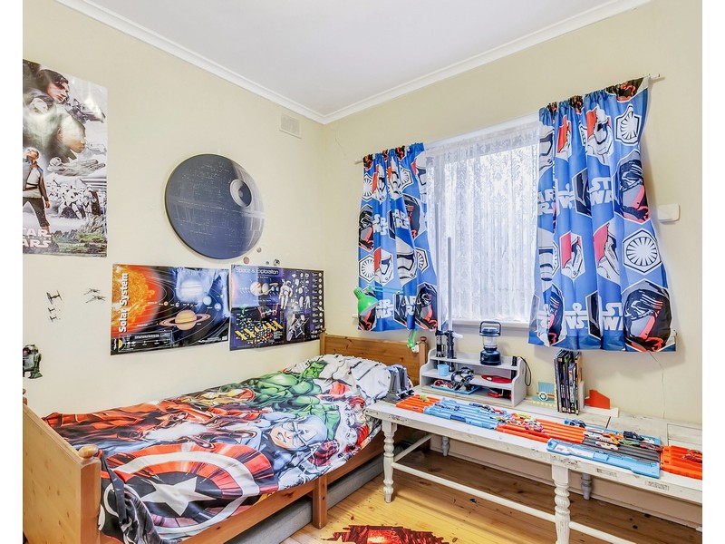 15 Oklahoma Ave, Para Vista SA 5093