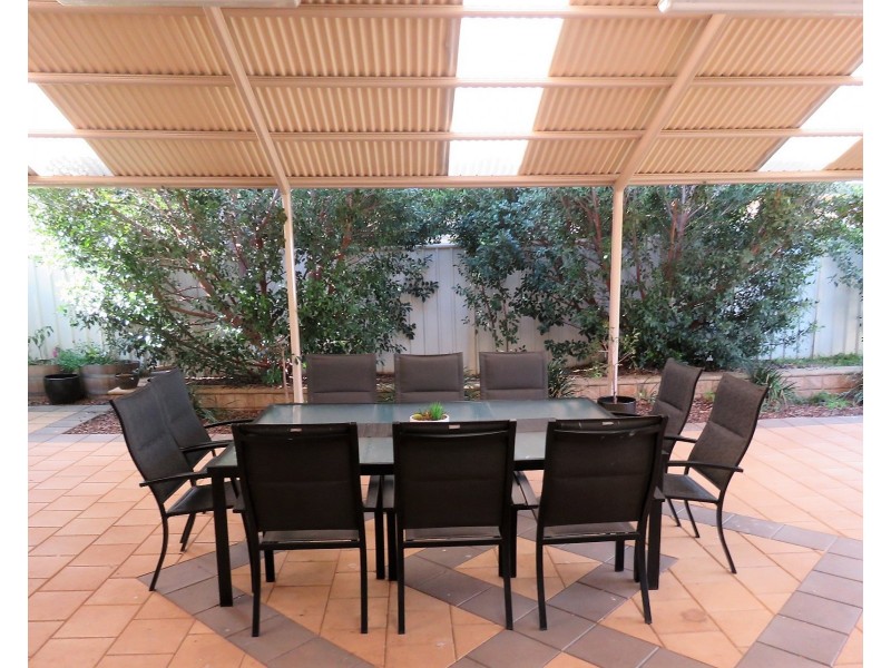 26 Arcadia Drive, Smithfield SA 5114