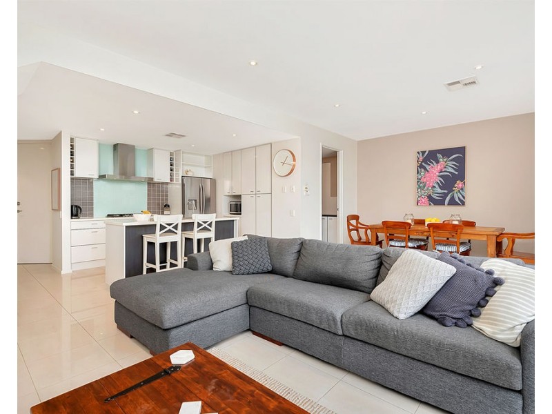 7 28a Davies Road, Glynde SA 5070