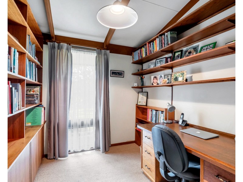 84 Amberdale Road, Houghton SA 5131