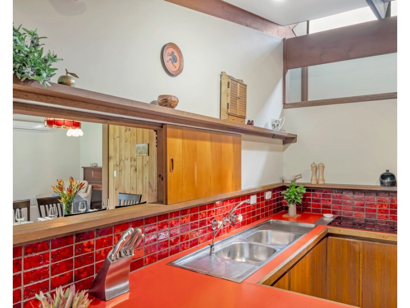 84 Amberdale Road, Houghton SA 5131