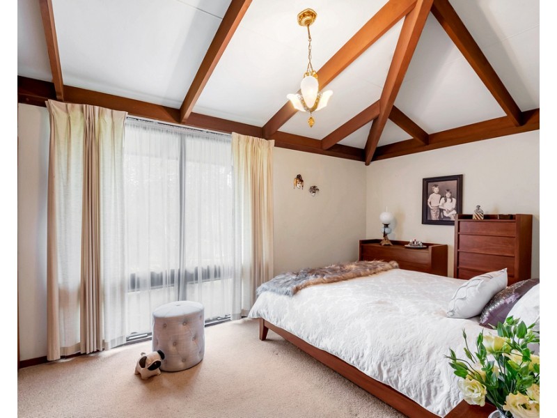 84 Amberdale Road, Houghton SA 5131