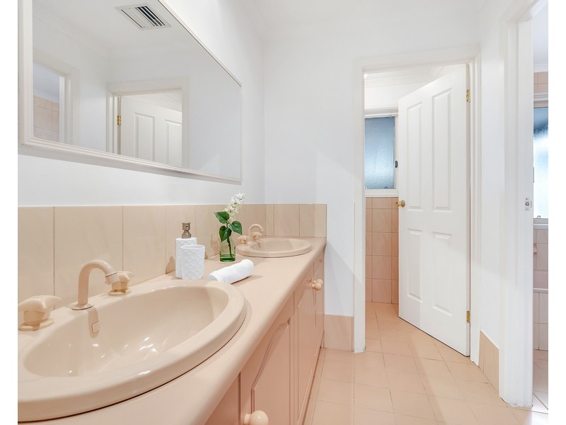 36 Reordan Drive, Greenwith SA 5125