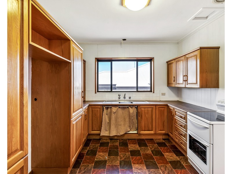 1 Heathfield Avenue, Dernancourt SA 5075