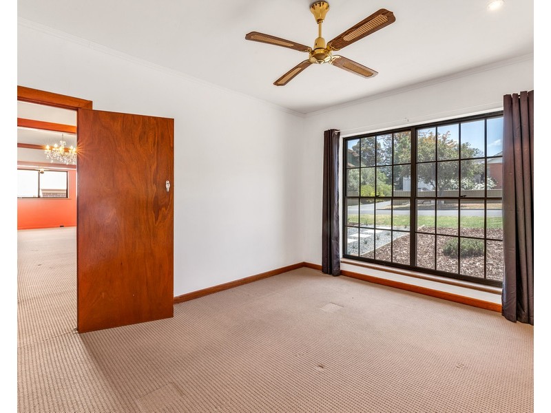 1 Heathfield Avenue, Dernancourt SA 5075