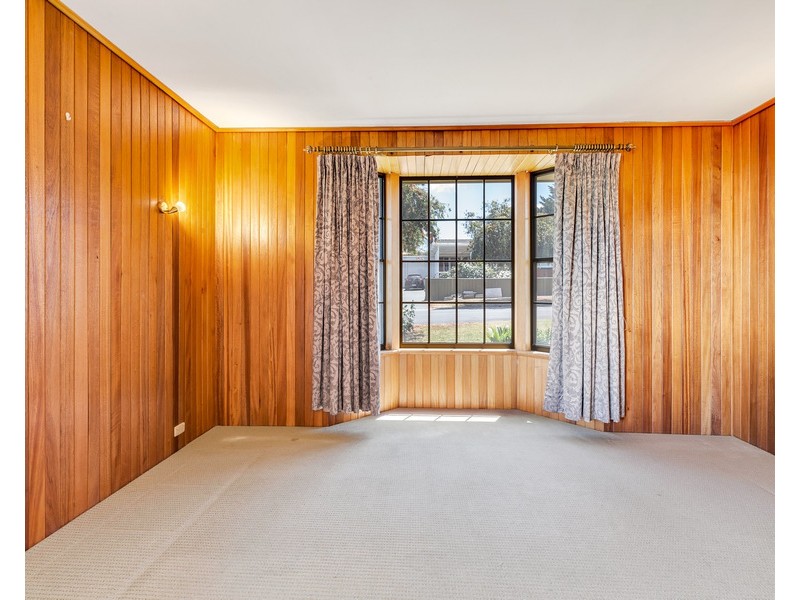 1 Heathfield Avenue, Dernancourt SA 5075