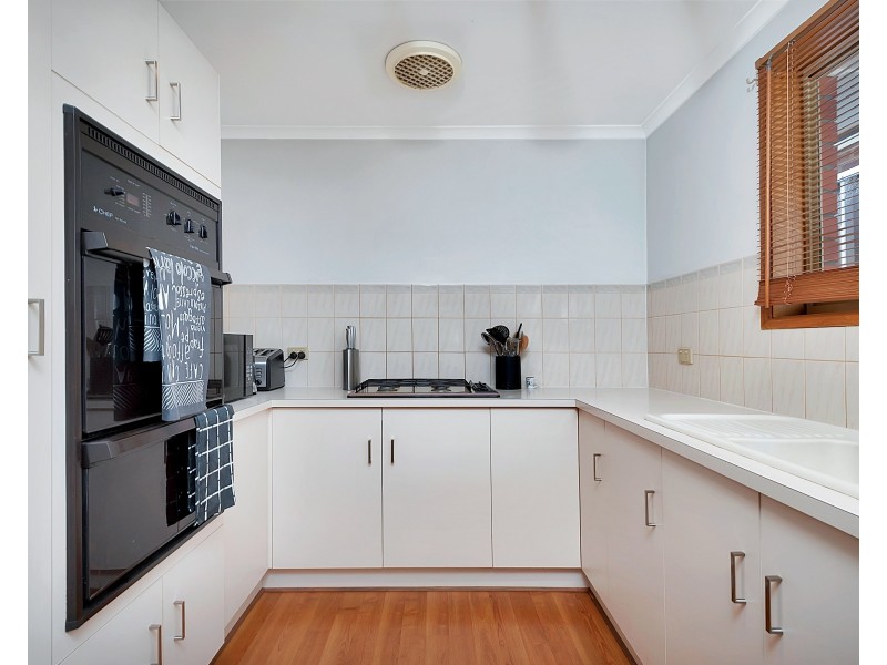 12  Ridgefield Avenue, Paradise SA 5075