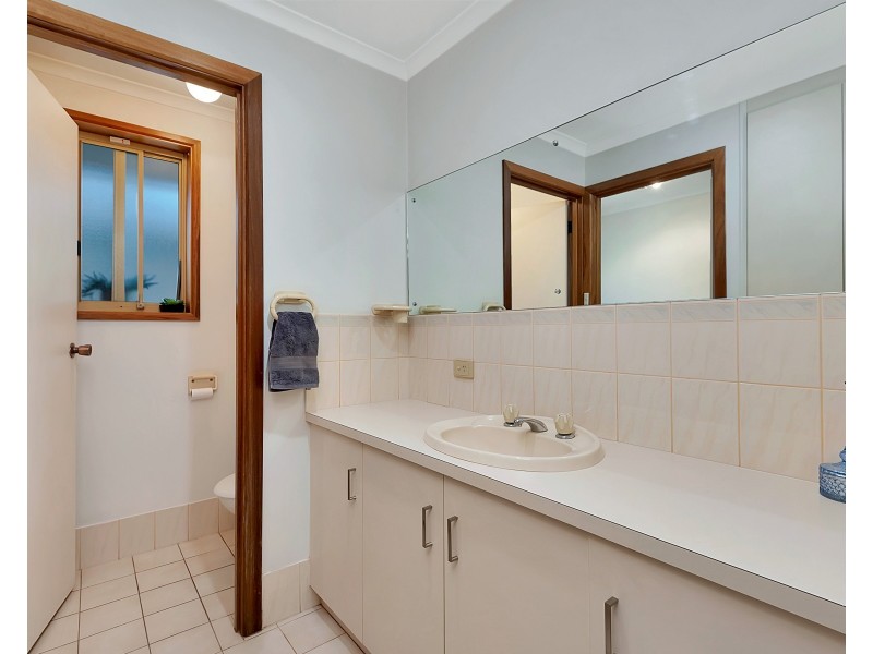 12  Ridgefield Avenue, Paradise SA 5075