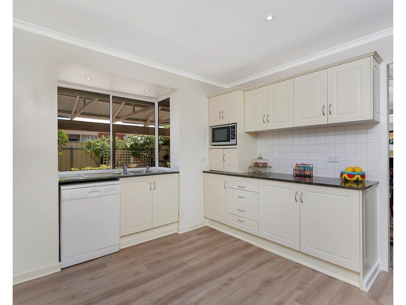 17 Britton Ave, Tranmere SA 5073