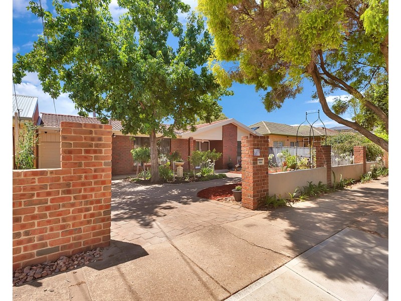 17 Britton Ave, Tranmere SA 5073