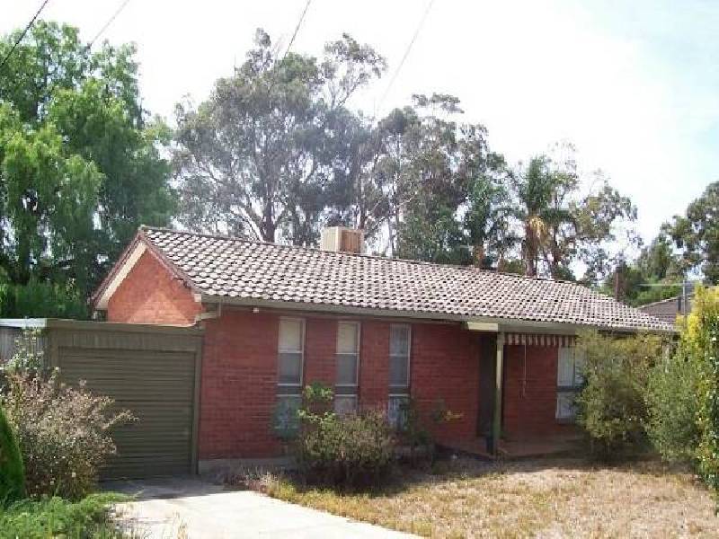 13 Lynlee Crescent, Huntfield Heights SA 5163