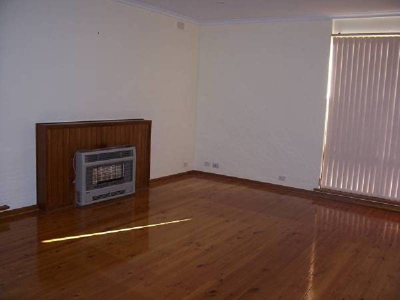 35 Lutana Crescent, Mitchell Park SA 5043