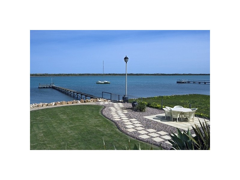 47 Goolwa Channel Drive, Hindmarsh Island SA 5214