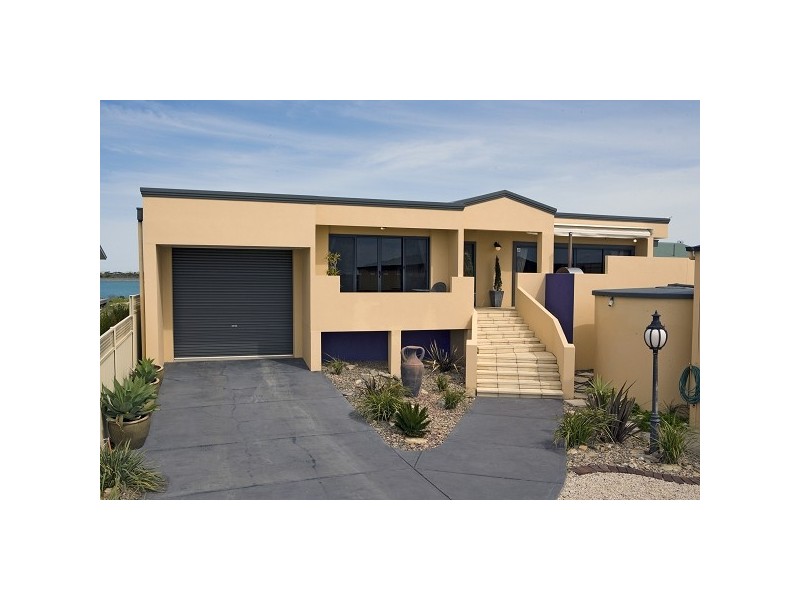 47 Goolwa Channel Drive, Hindmarsh Island SA 5214