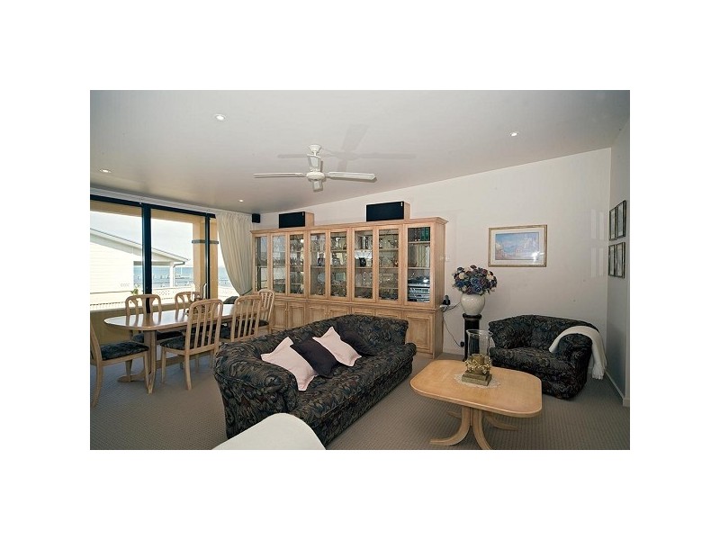 47 Goolwa Channel Drive, Hindmarsh Island SA 5214