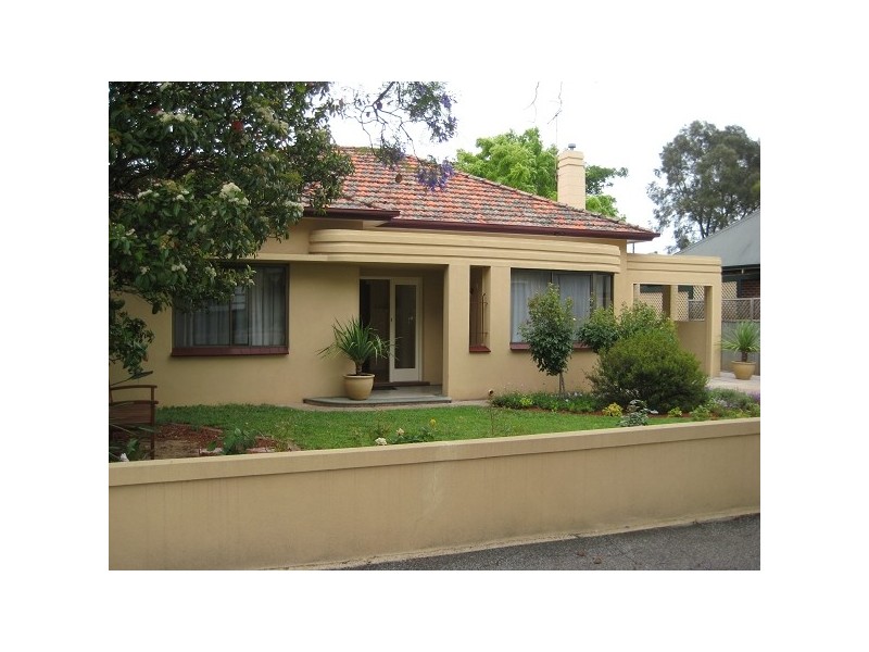33 Clovelly Avenue, Clarence Gardens SA 5039