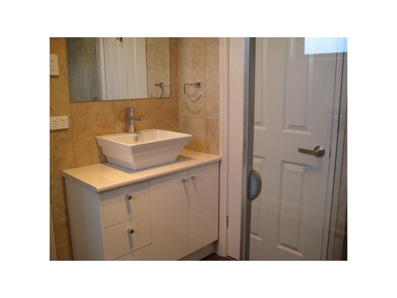 20 TIPARRA AVE, Park Holme SA 5043